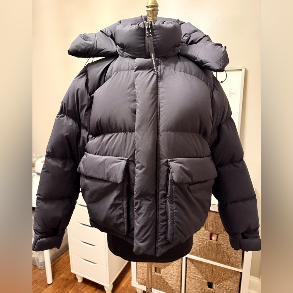 Aritzia’s Super Duper Puff-Gently Used-Like New-Size 1